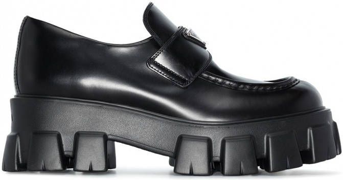 Prada Loafers met chunky zool Zwart