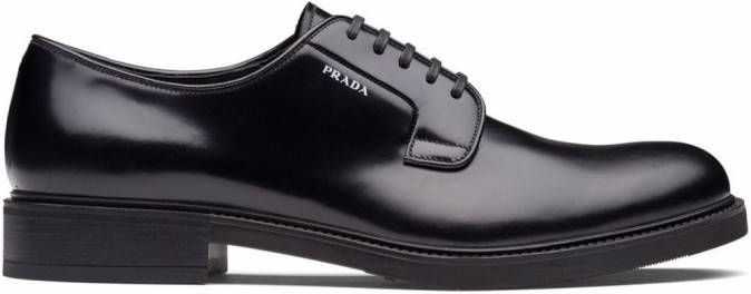 Prada Derby schoenen van geborsteld leer Zwart