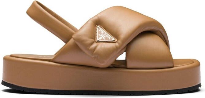 Prada Gewatteerde sandalen Bruin