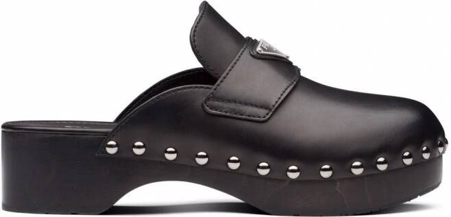 Prada Klompen met studs Zwart