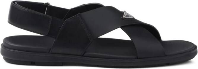 Prada Leren sandalen met gekruiste bandjes Zwart