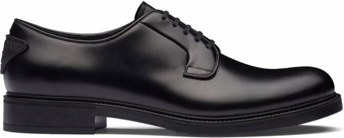 Prada Leren veterschoenen Zwart