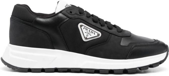 Prada Low-top sneakers Zwart