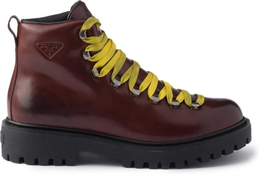 Prada Antiqued leren enkellaarzen met veters Bruin