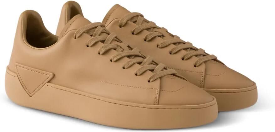 Prada Court leren sneakers Beige