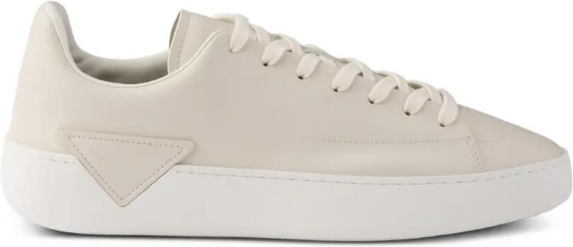 Prada Court leren sneakers Beige