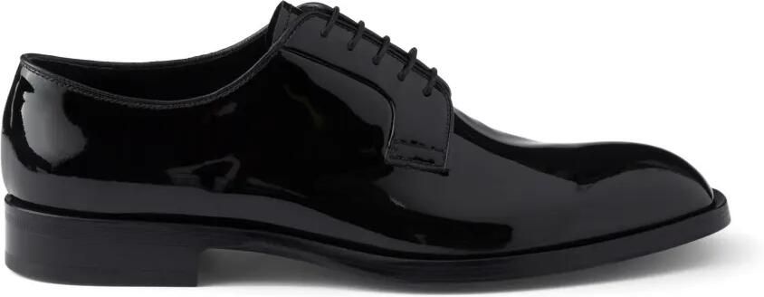 Prada Derby schoenen van lakleer Zwart
