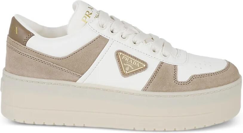 Prada Downtown Bold nappaleren en suède sneakers Beige