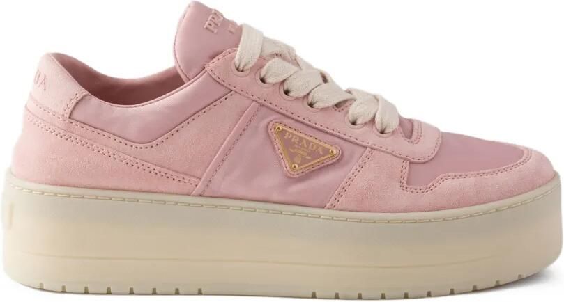 Prada Downtown sneakers met plateauzool Roze