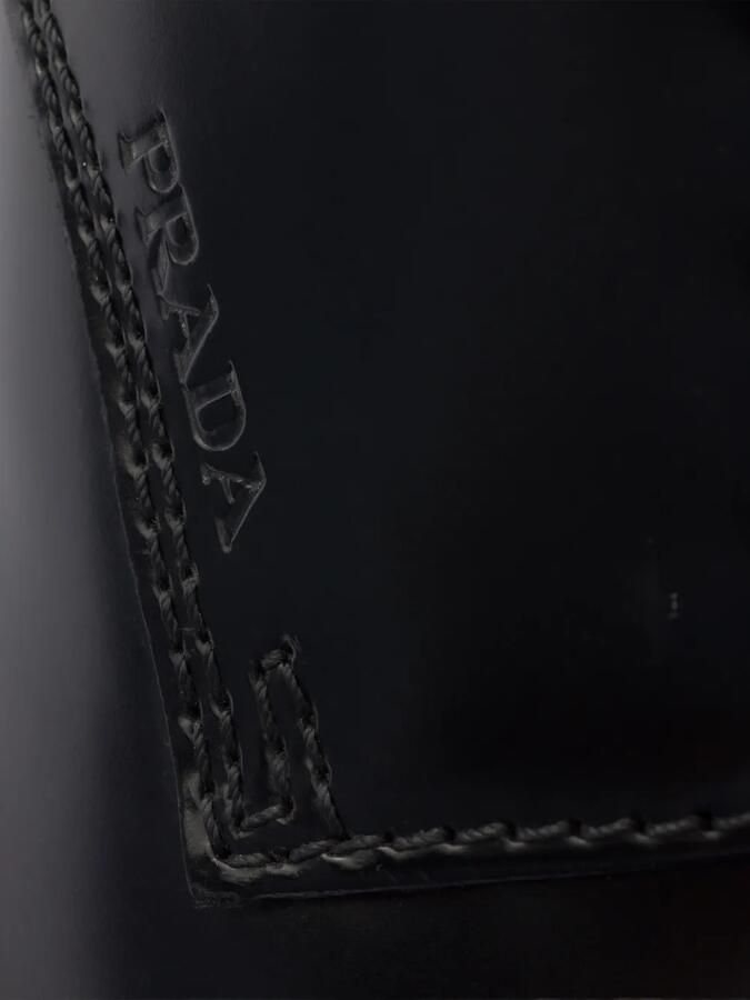 Prada Geborstelde leren veterschoenen Zwart - Foto 3