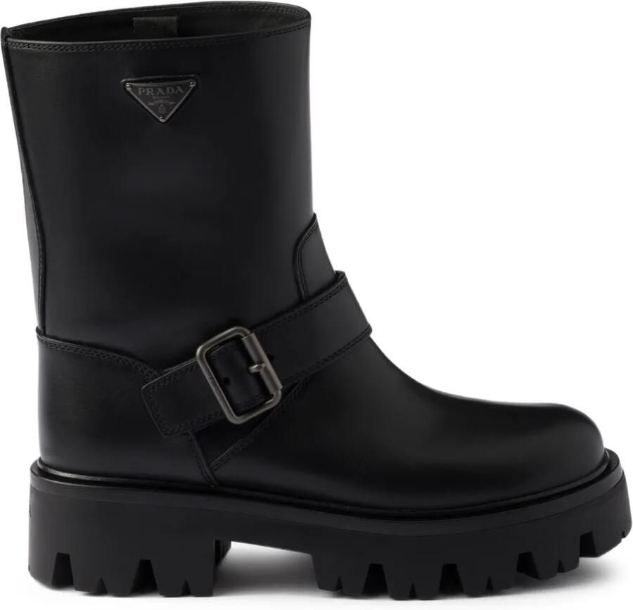Prada Laarzen met gespsluiting en chunky zool Zwart