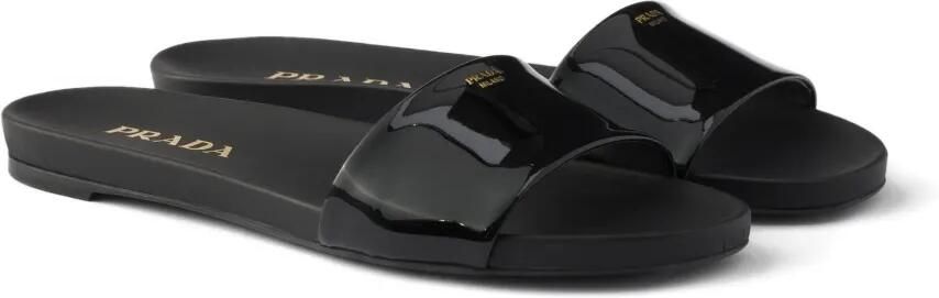 Prada Lakleren slippers met logo Zwart