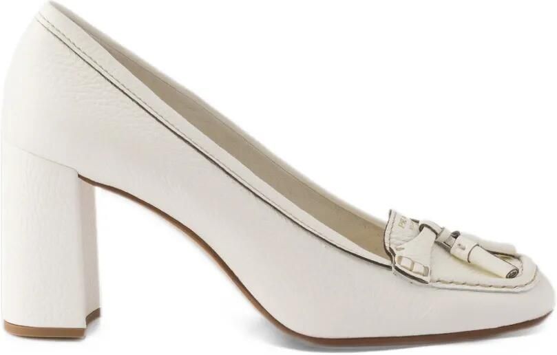 Prada leather heeled loafers Wit