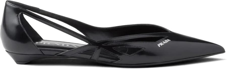 Prada Leren ballerina's met uitgesneden details Zwart