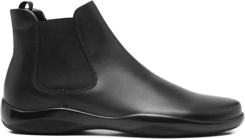 Prada Leren laarzen met treklus Zwart