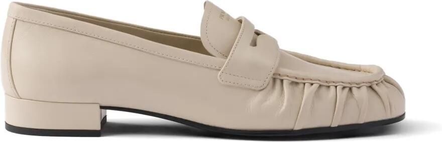 Prada Leren loafers Beige