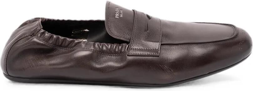 Prada Leren loafers met elastische hak Bruin