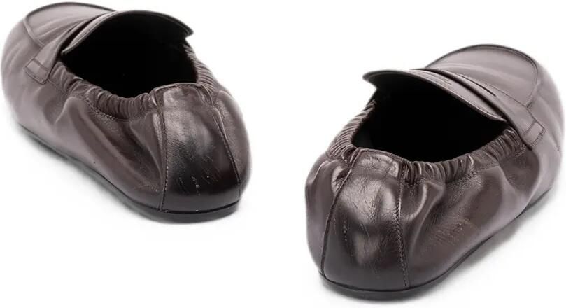 Prada Leren loafers met elastische hak Bruin - Foto 4