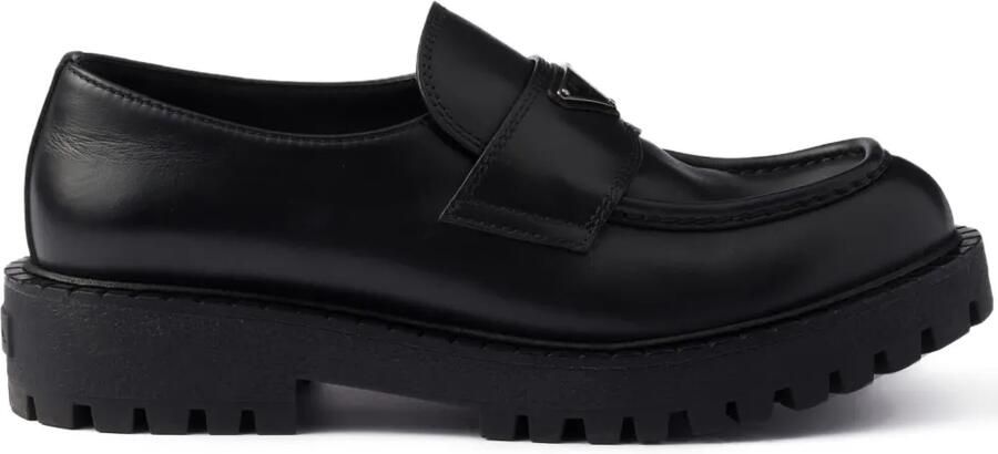 Prada Leren loafers met logo Zwart