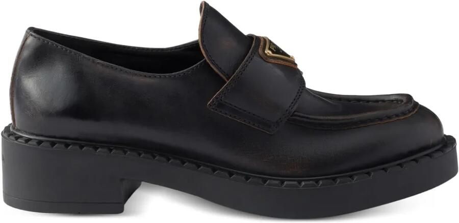 Prada Leren loafers met logo Zwart