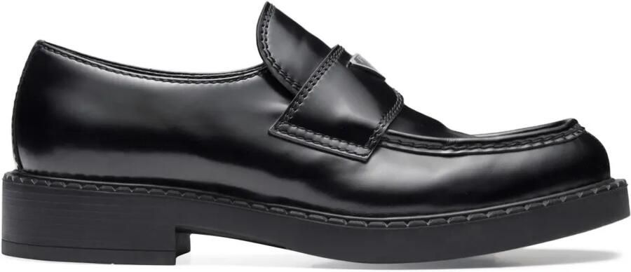 Prada Leren loafers met logoplakkaat Zwart