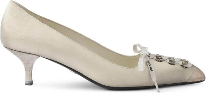 Prada Leren pumps Beige