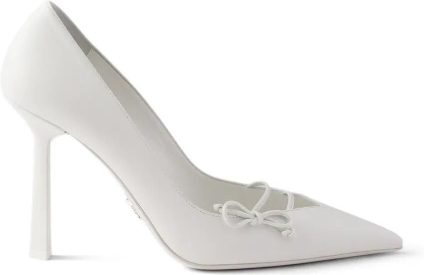 Prada Leren pumps Wit