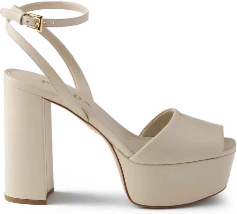 Prada Leren sandalen met plateauzool Beige
