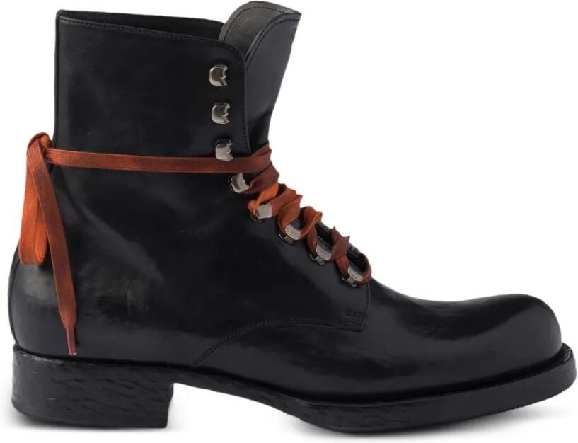 Prada Leren veterlaarzen Zwart