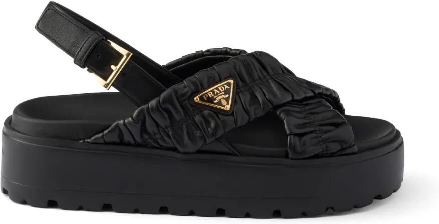 Prada Matelassé nappa leren sandalen Zwart