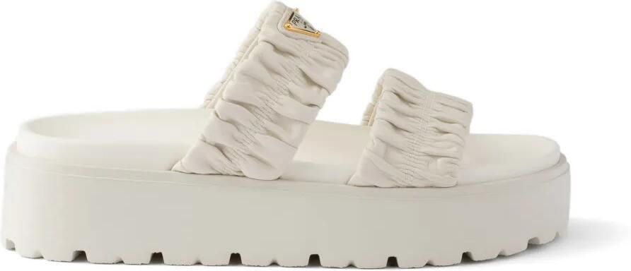 Prada Matelassé nappa leren slippers Beige