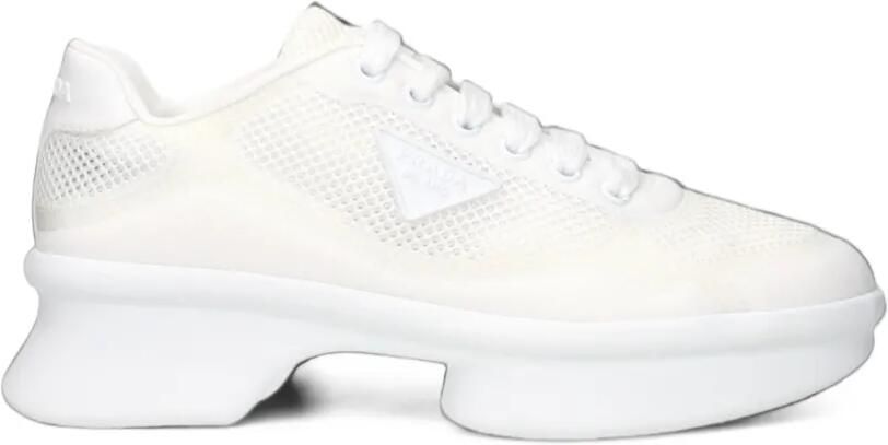 Prada mesh-panelled logo-plaque sneakers Wit