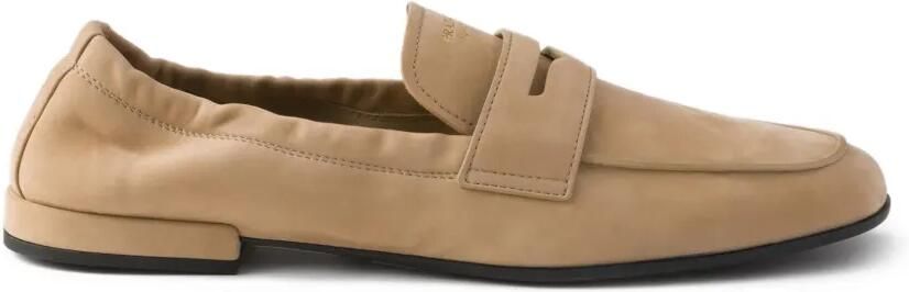Prada Nubuck leren loafers Beige