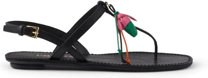 Prada Platte leren sandalen Zwart