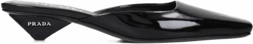Prada pointed-toe patent-leather pumps Zwart