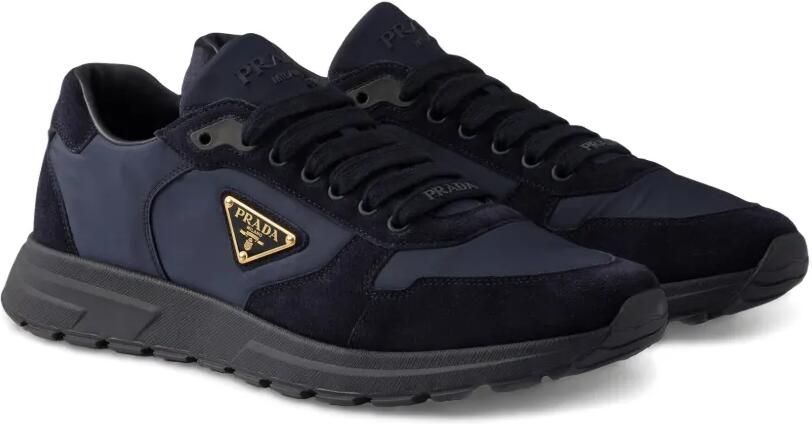 Prada Prax 2.0 Re-Nylon sneakers met suède vlakken Blauw