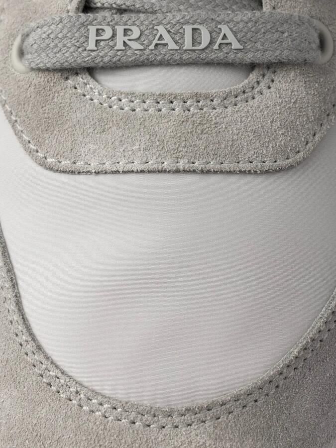 Prada Prax 2.0 sneakers met suède detail Grijs - Foto 3