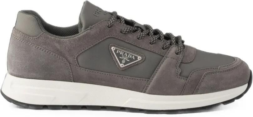 Prada Prax suède en Re-Nylon sneakers Grijs
