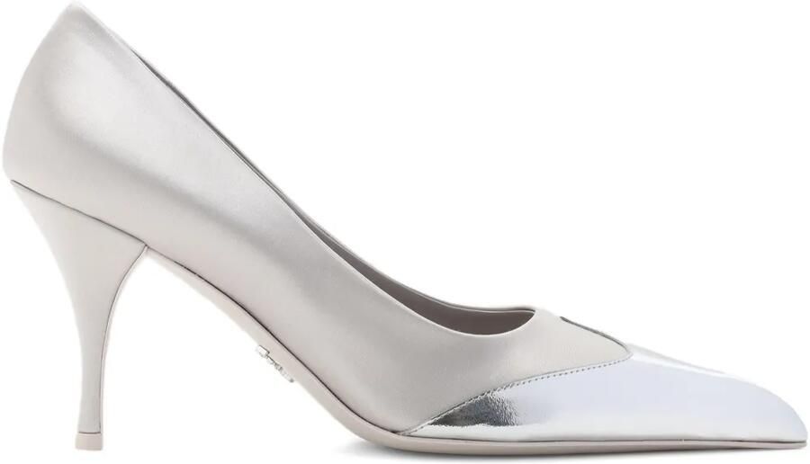 Prada Pumps met metallic neus Zilver