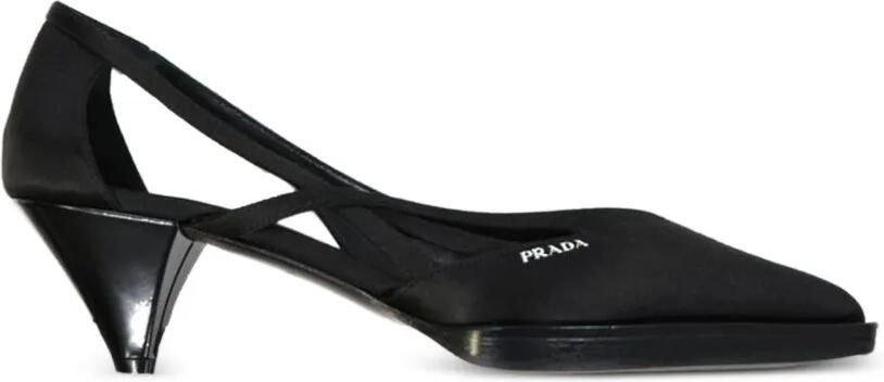 Prada Pumps met puntige neus en gekruiste bandjes Zwart