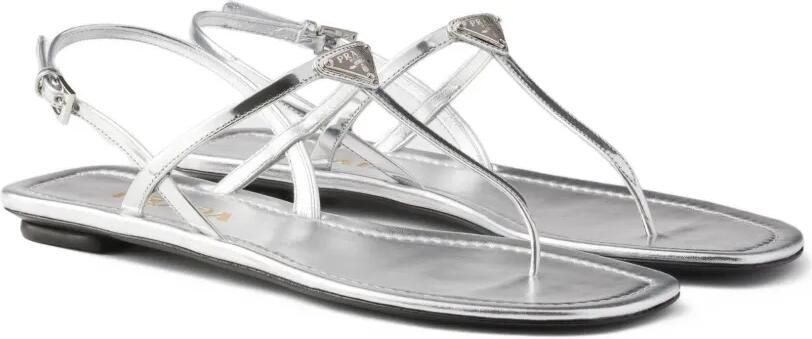 Prada Sandalen met driehoekig logo en bandje Zilver - Foto 5