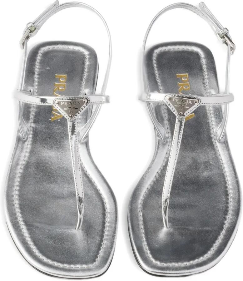 Prada Sandalen met driehoekig logo en bandje Zilver - Foto 2