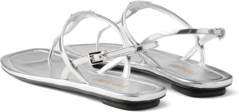 Prada Sandalen met driehoekig logo en bandje Zilver - Foto 4