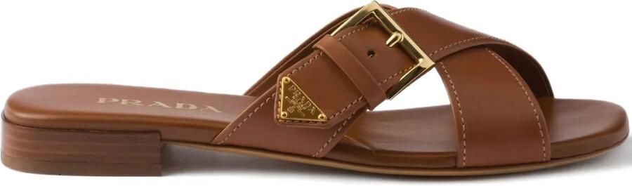 Prada Sandalen met gekruiste bandjes en gespsluiting Bruin