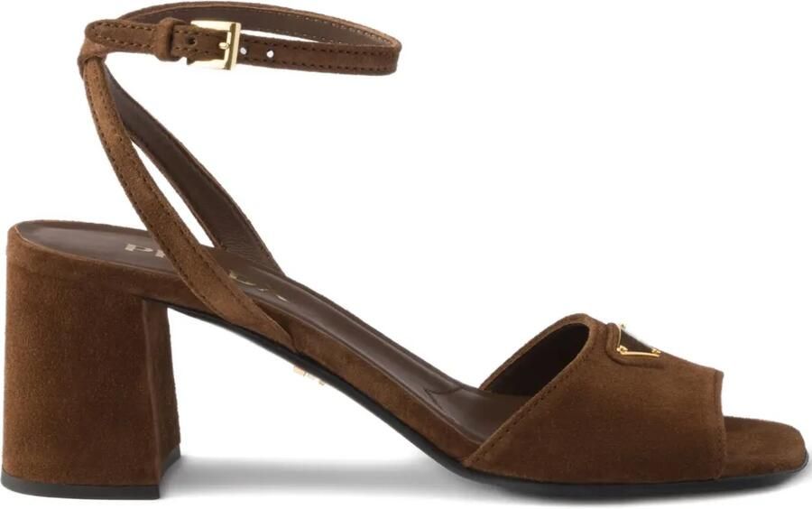 Prada Sandalen met logoplakkaat Bruin