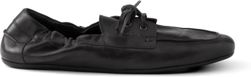 Prada Shuffle leren veterschoenen Zwart