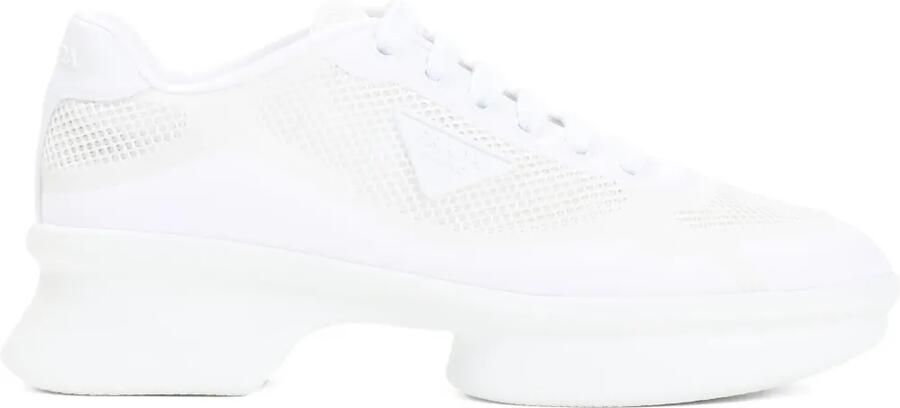 Prada Sneakers met mesh vlak Wit