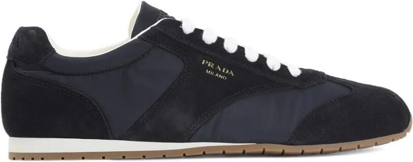 Prada Sneakers met suède vlakken Blauw