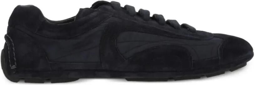 Prada Sneakers met suède vlakken Blauw