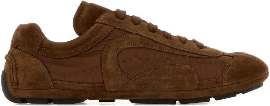 Prada Sneakers met suède vlakken Bruin